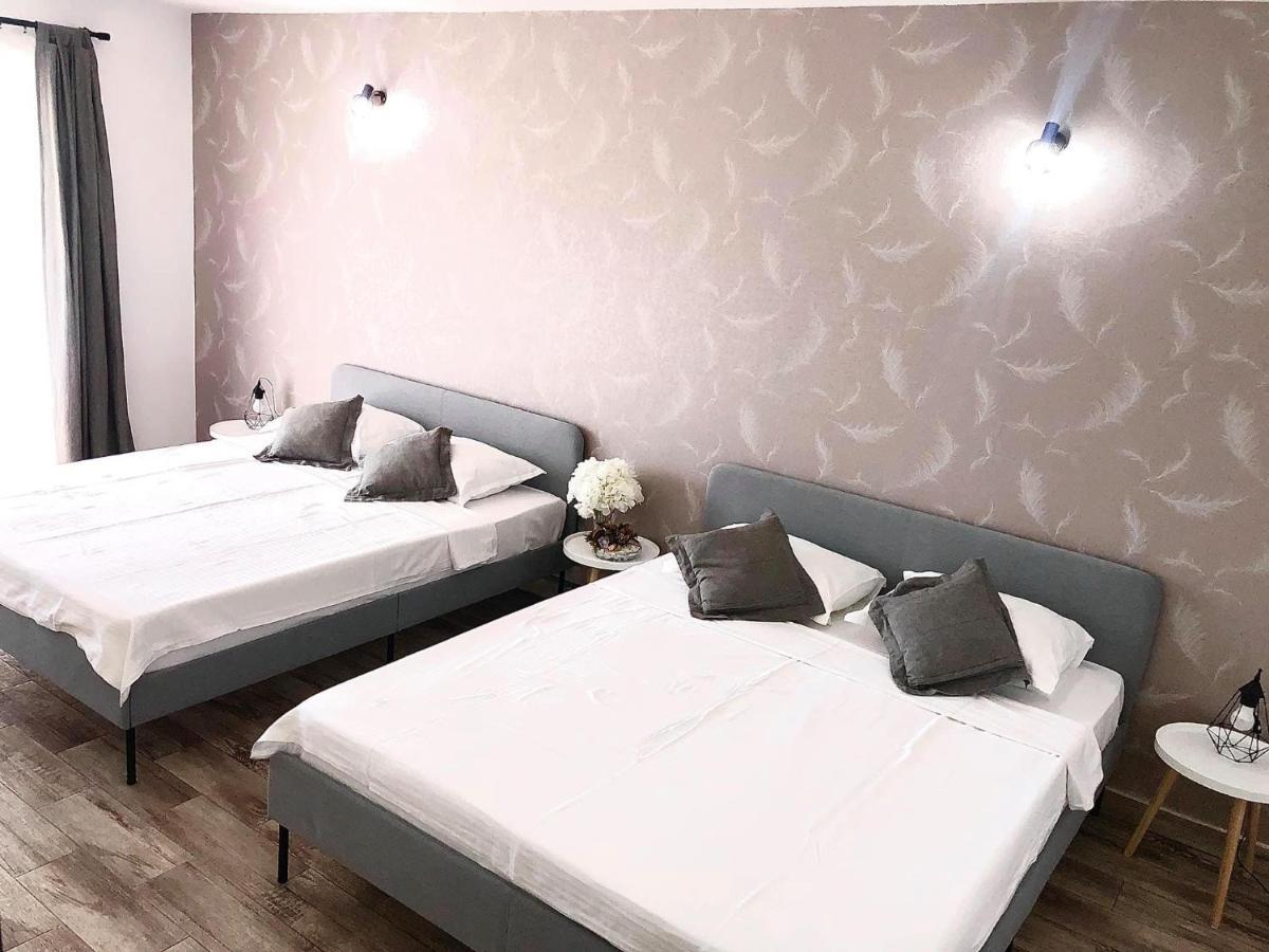 Mustaciosul Dunarii Hotel Eselnita Luaran gambar