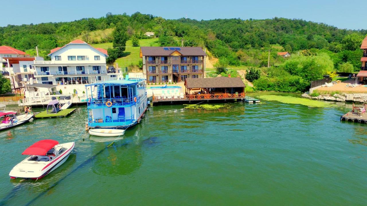 Mustaciosul Dunarii Hotel Eselnita Luaran gambar