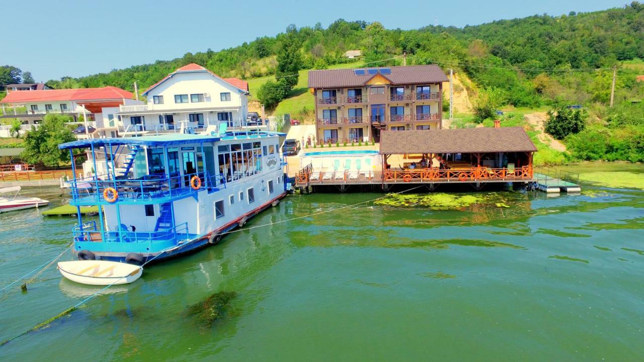 Mustaciosul Dunarii Hotel Eselnita Luaran gambar