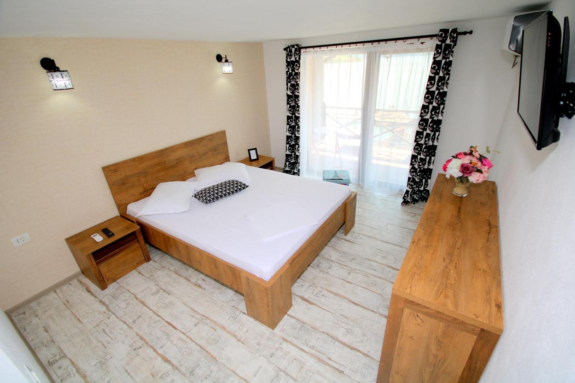 Mustaciosul Dunarii Hotel Eselnita Luaran gambar